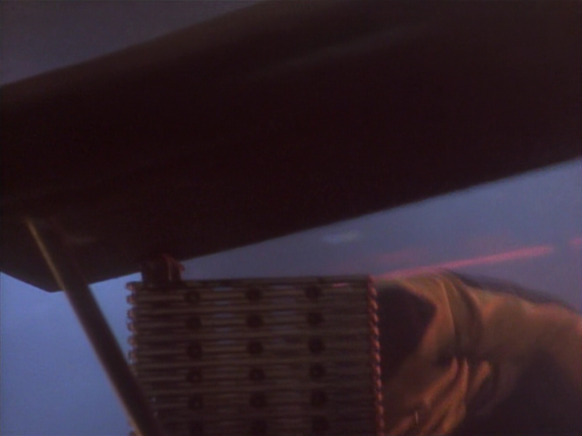 extant_StarTrekDS9_1x01-1x02-Emissary_0125.jpg