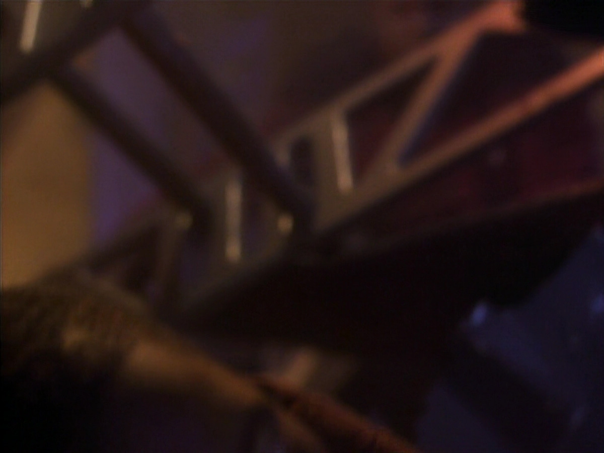 extant_StarTrekDS9_1x01-1x02-Emissary_0196.jpg