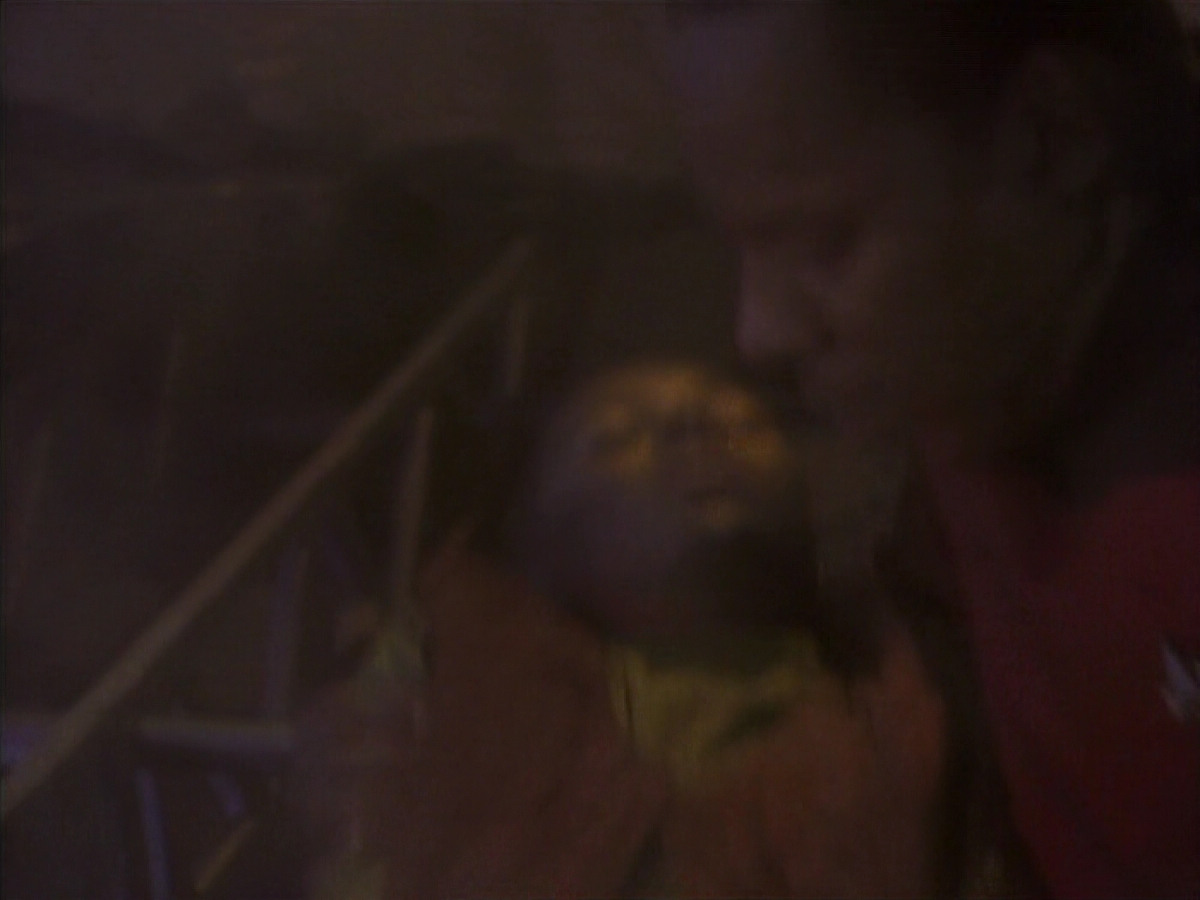 extant_StarTrekDS9_1x01-1x02-Emissary_0208.jpg