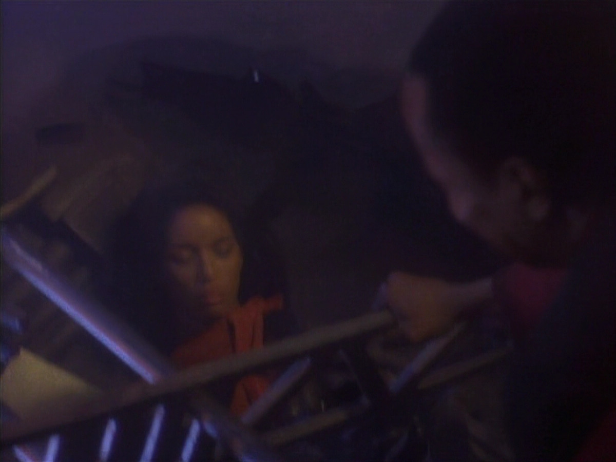 extant_StarTrekDS9_1x01-1x02-Emissary_0227.jpg