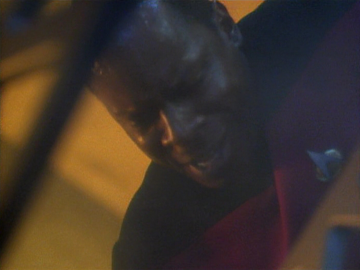 extant_StarTrekDS9_1x01-1x02-Emissary_0231.jpg