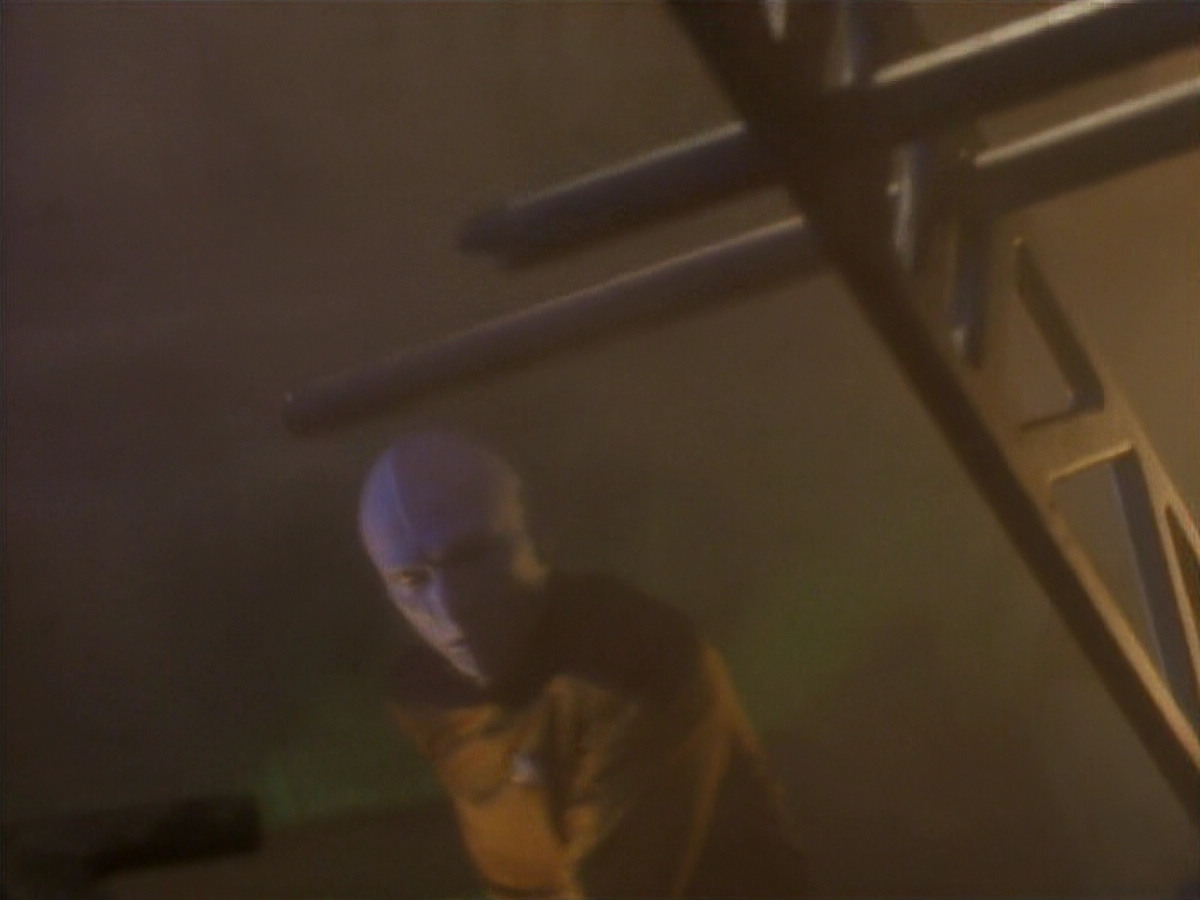 extant_StarTrekDS9_1x01-1x02-Emissary_0245.jpg