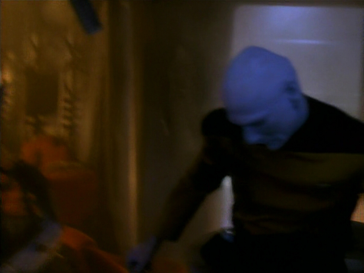extant_StarTrekDS9_1x01-1x02-Emissary_0268.jpg