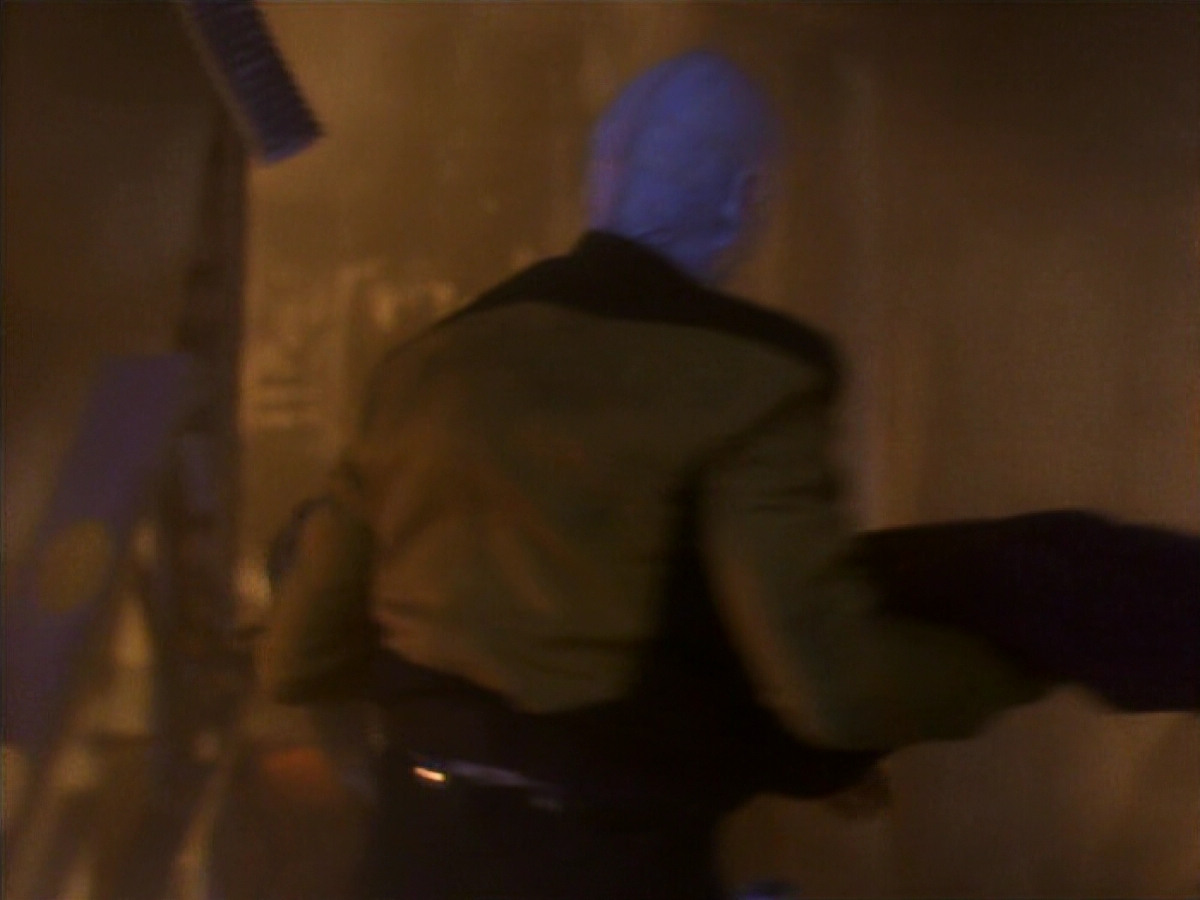 extant_StarTrekDS9_1x01-1x02-Emissary_0276.jpg