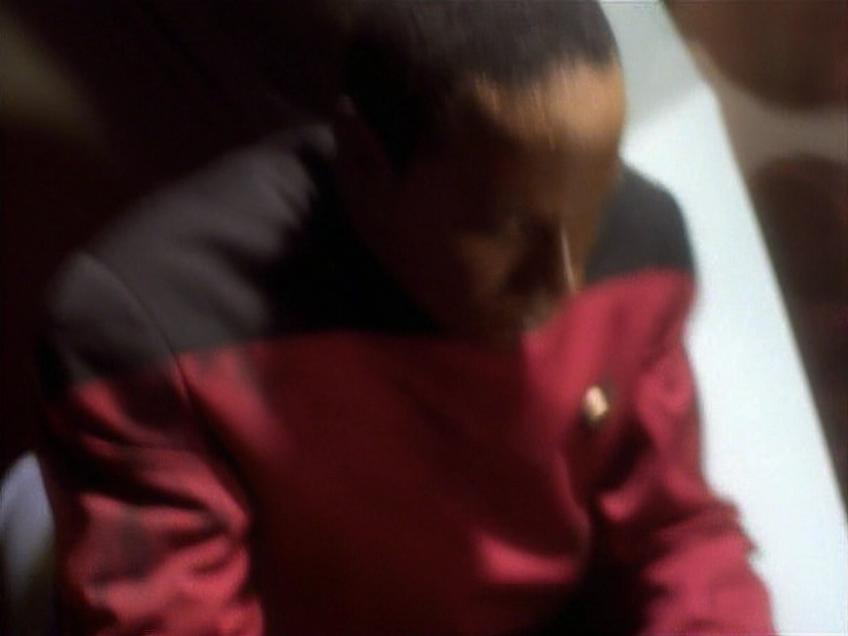extant_StarTrekDS9_1x01-1x02-Emissary_0324.jpg