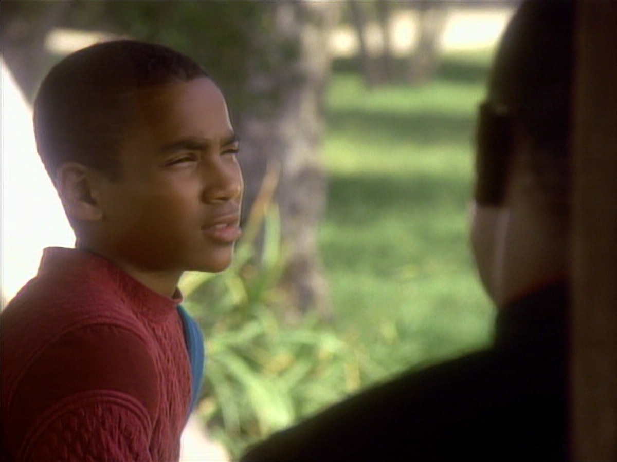 extant_StarTrekDS9_1x01-1x02-Emissary_0387.jpg