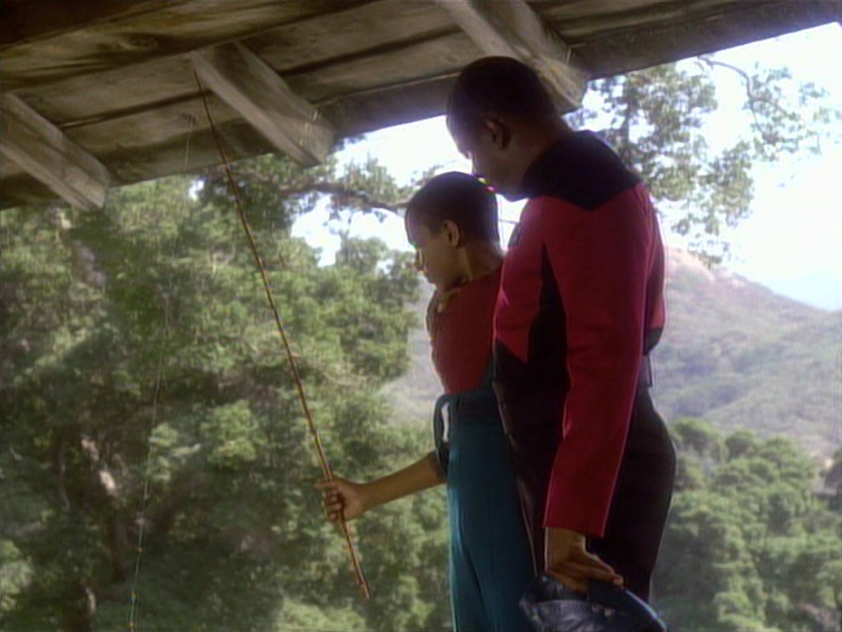 extant_StarTrekDS9_1x01-1x02-Emissary_0432.jpg
