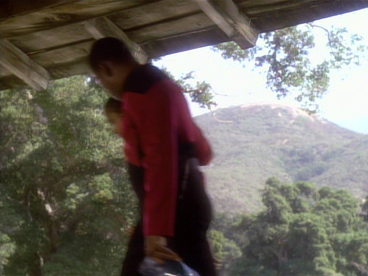 extant_StarTrekDS9_1x01-1x02-Emissary_0434.jpg