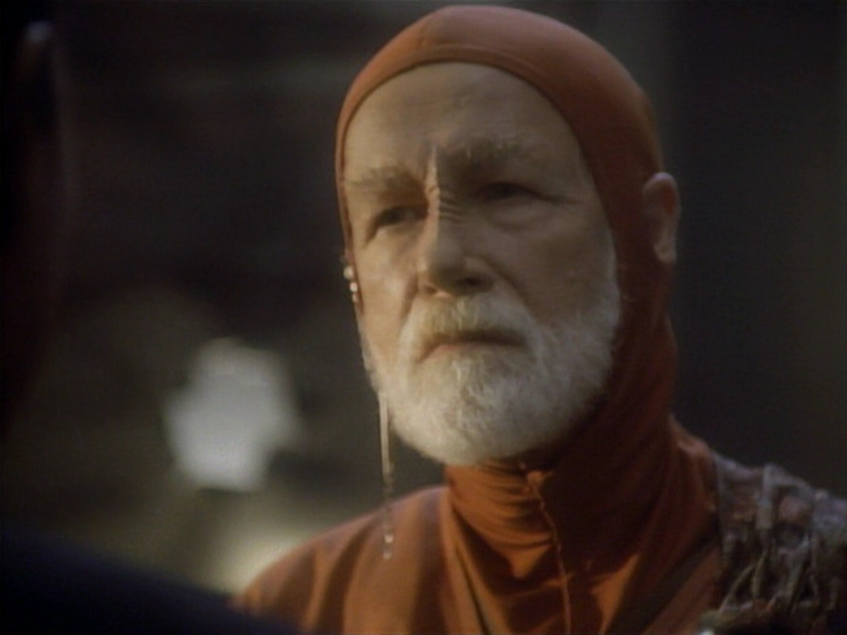 extant_StarTrekDS9_1x01-1x02-Emissary_0604.jpg