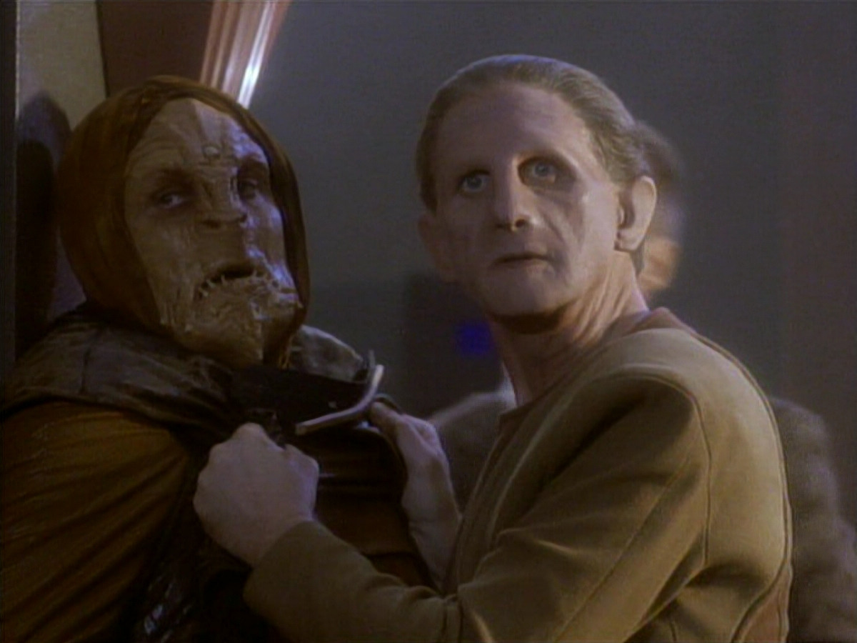 extant_StarTrekDS9_1x01-1x02-Emissary_1036.jpg