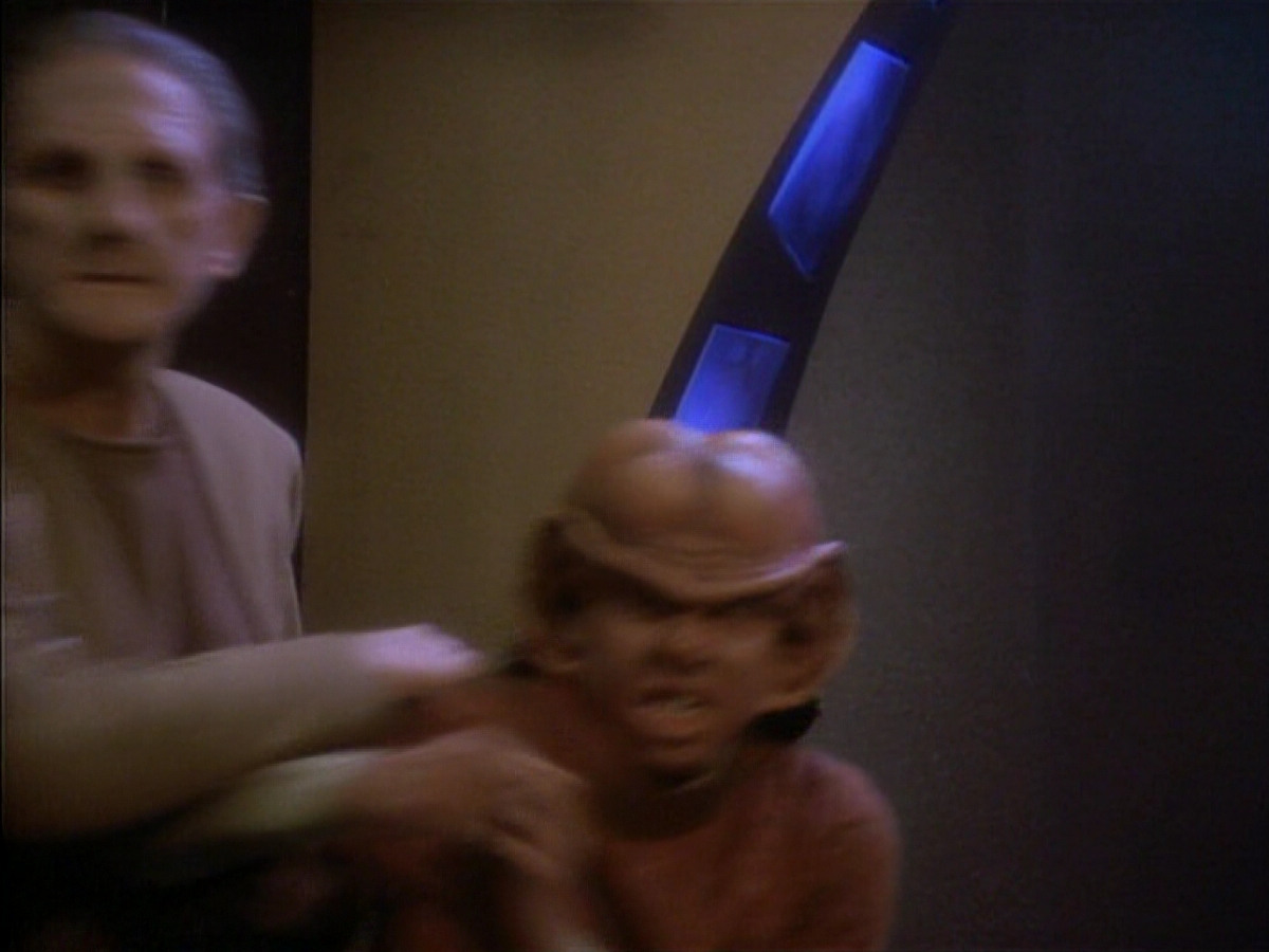 extant_StarTrekDS9_1x01-1x02-Emissary_1114.jpg