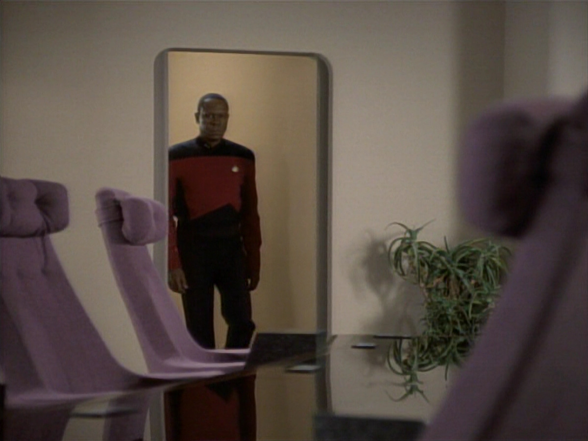 extant_StarTrekDS9_1x01-1x02-Emissary_1186.jpg