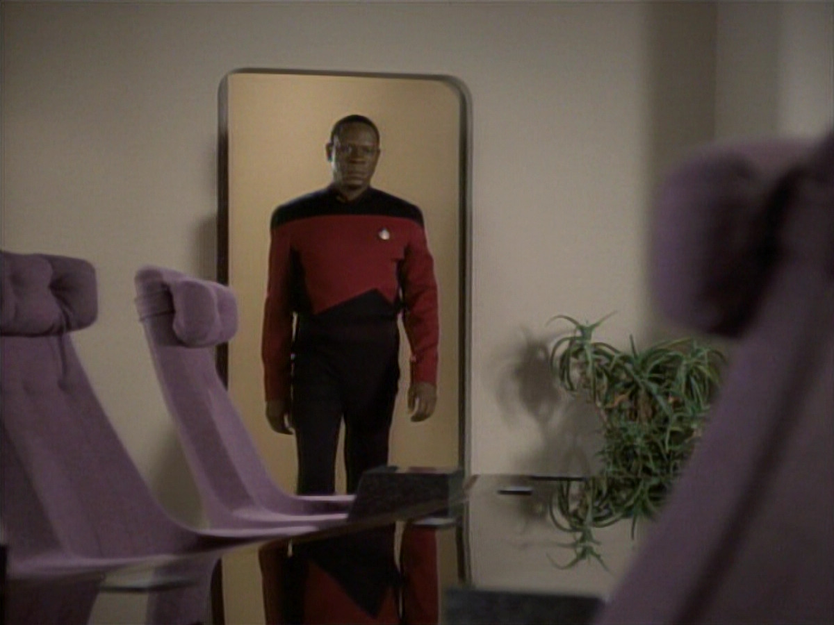 extant_StarTrekDS9_1x01-1x02-Emissary_1187.jpg