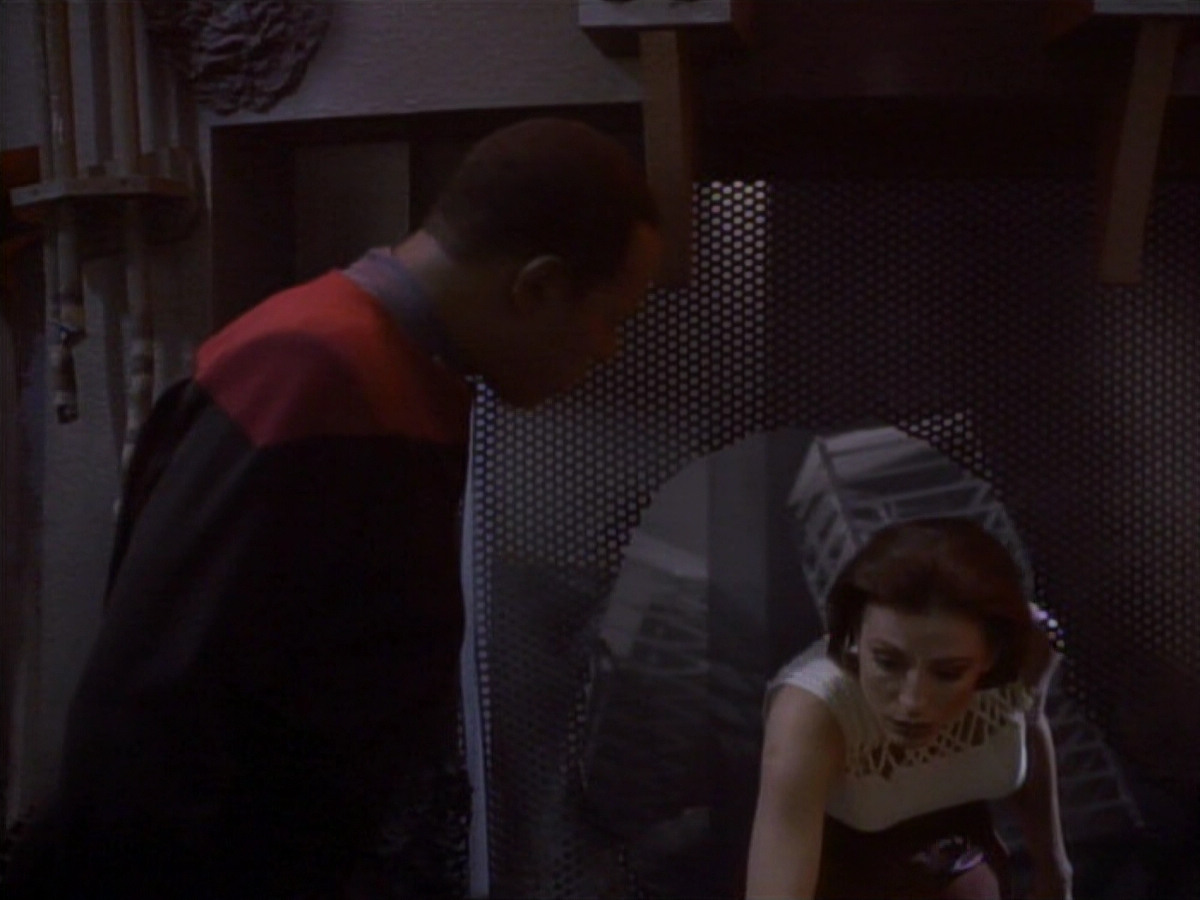 extant_StarTrekDS9_1x01-1x02-Emissary_1648.jpg