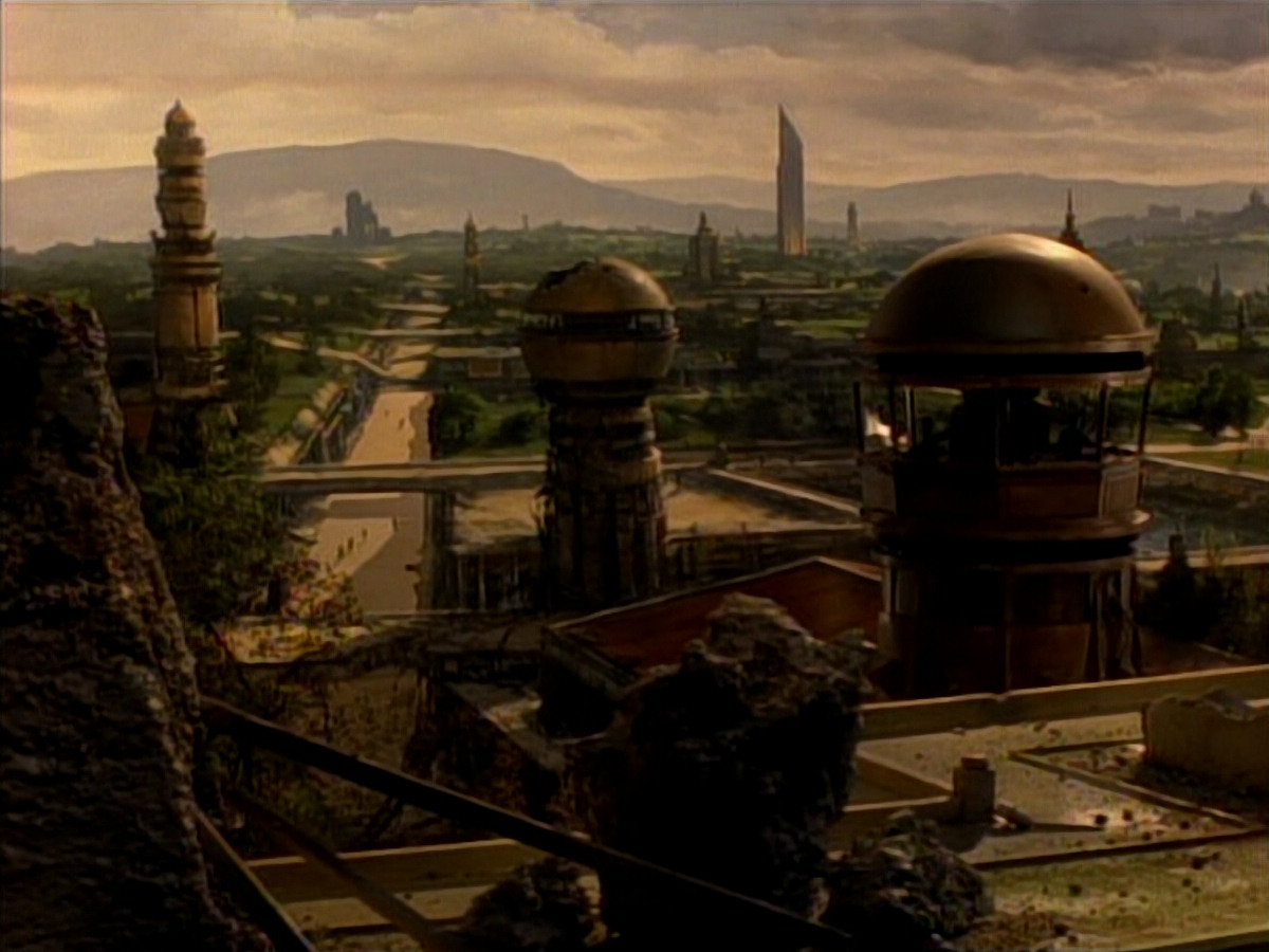 extant_StarTrekDS9_1x01-1x02-Emissary_1799.jpg