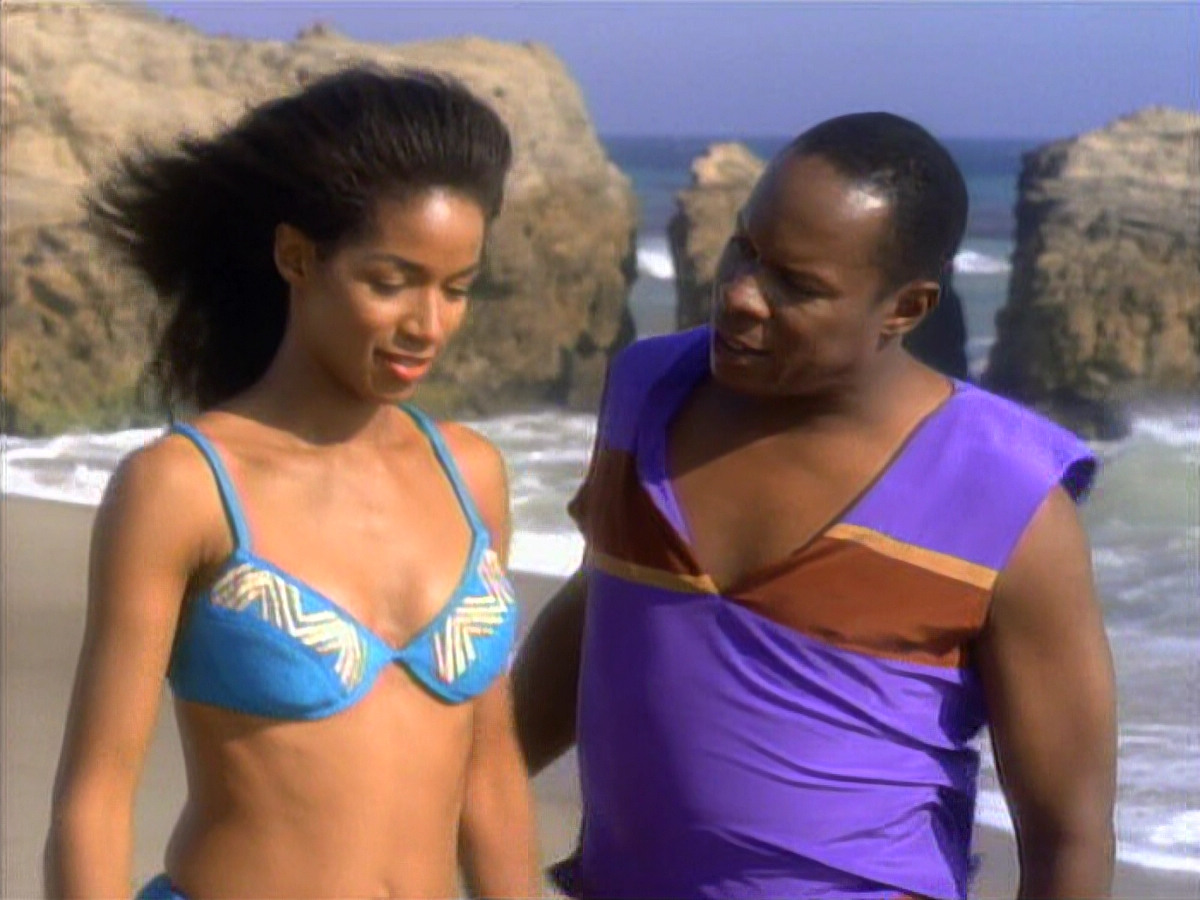 extant_StarTrekDS9_1x01-1x02-Emissary_2201.jpg