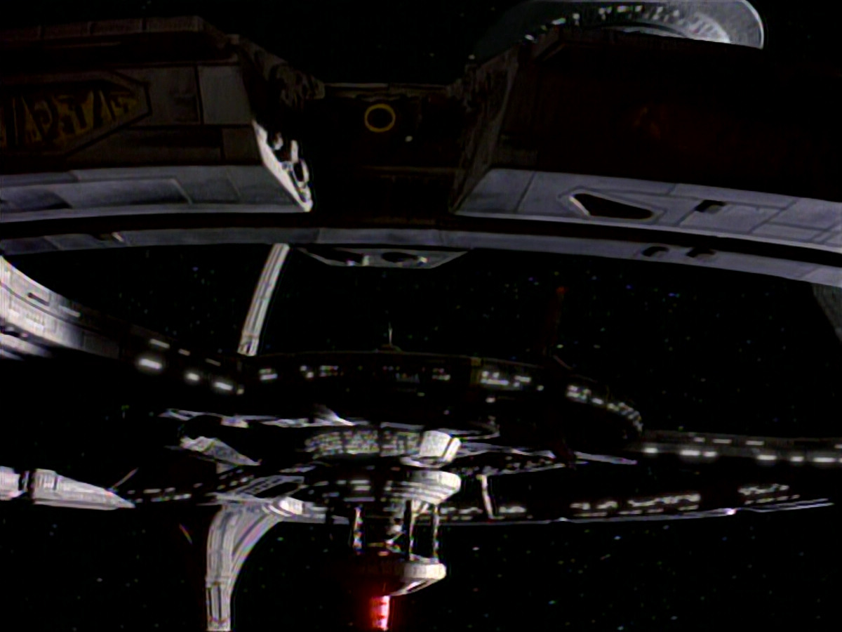 extant_StarTrekDS9_1x01-1x02-Emissary_2451.jpg