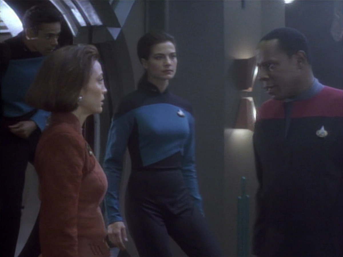 extant_StarTrekDS9_1x01-1x02-Emissary_2666.jpg