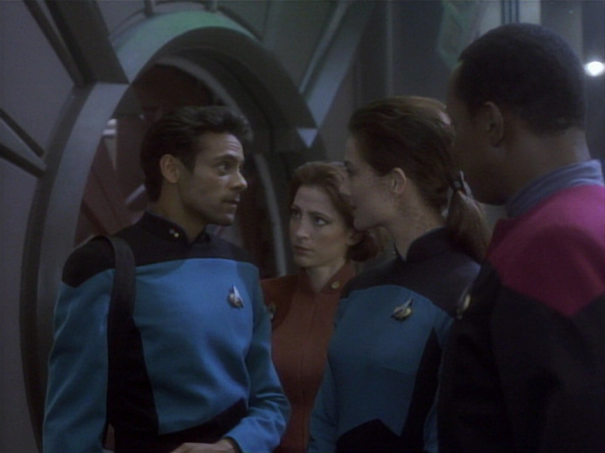 extant_StarTrekDS9_1x01-1x02-Emissary_2688.jpg