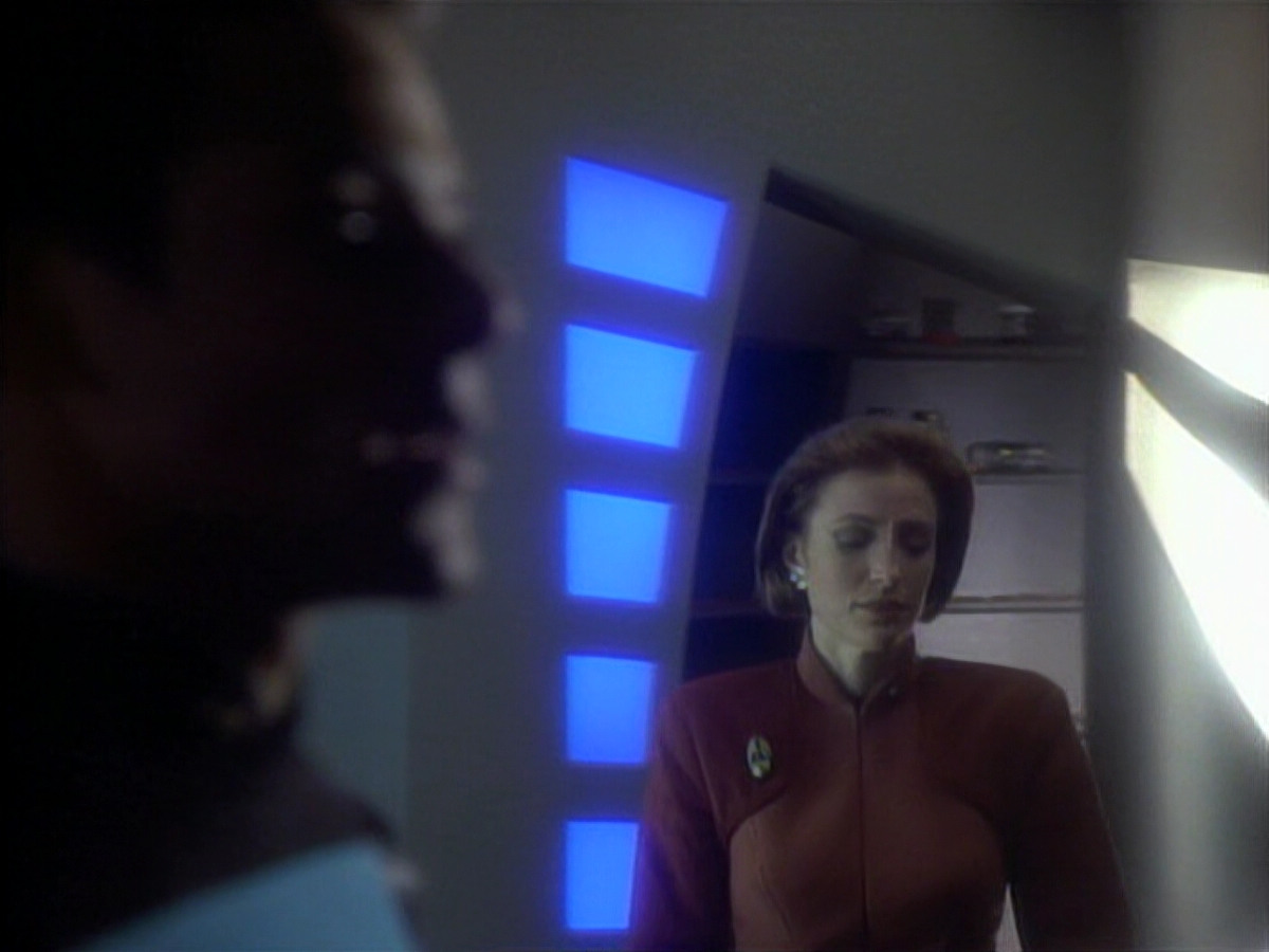 extant_StarTrekDS9_1x01-1x02-Emissary_2813.jpg