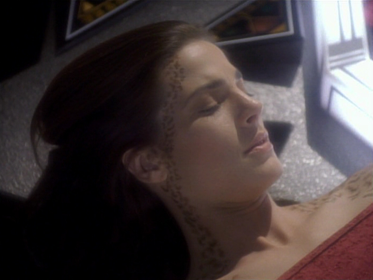 extant_StarTrekDS9_1x01-1x02-Emissary_2972.jpg
