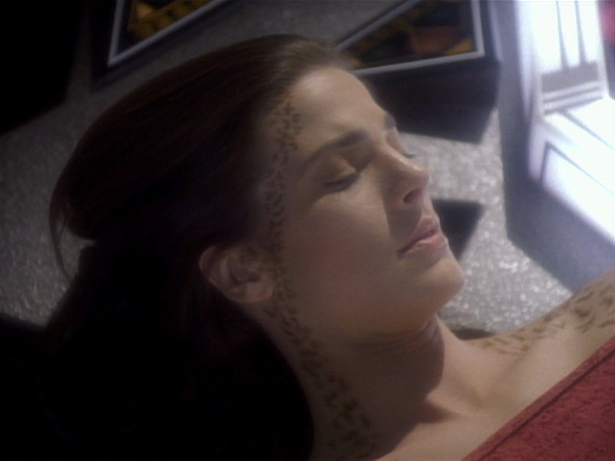 extant_StarTrekDS9_1x01-1x02-Emissary_2974.jpg