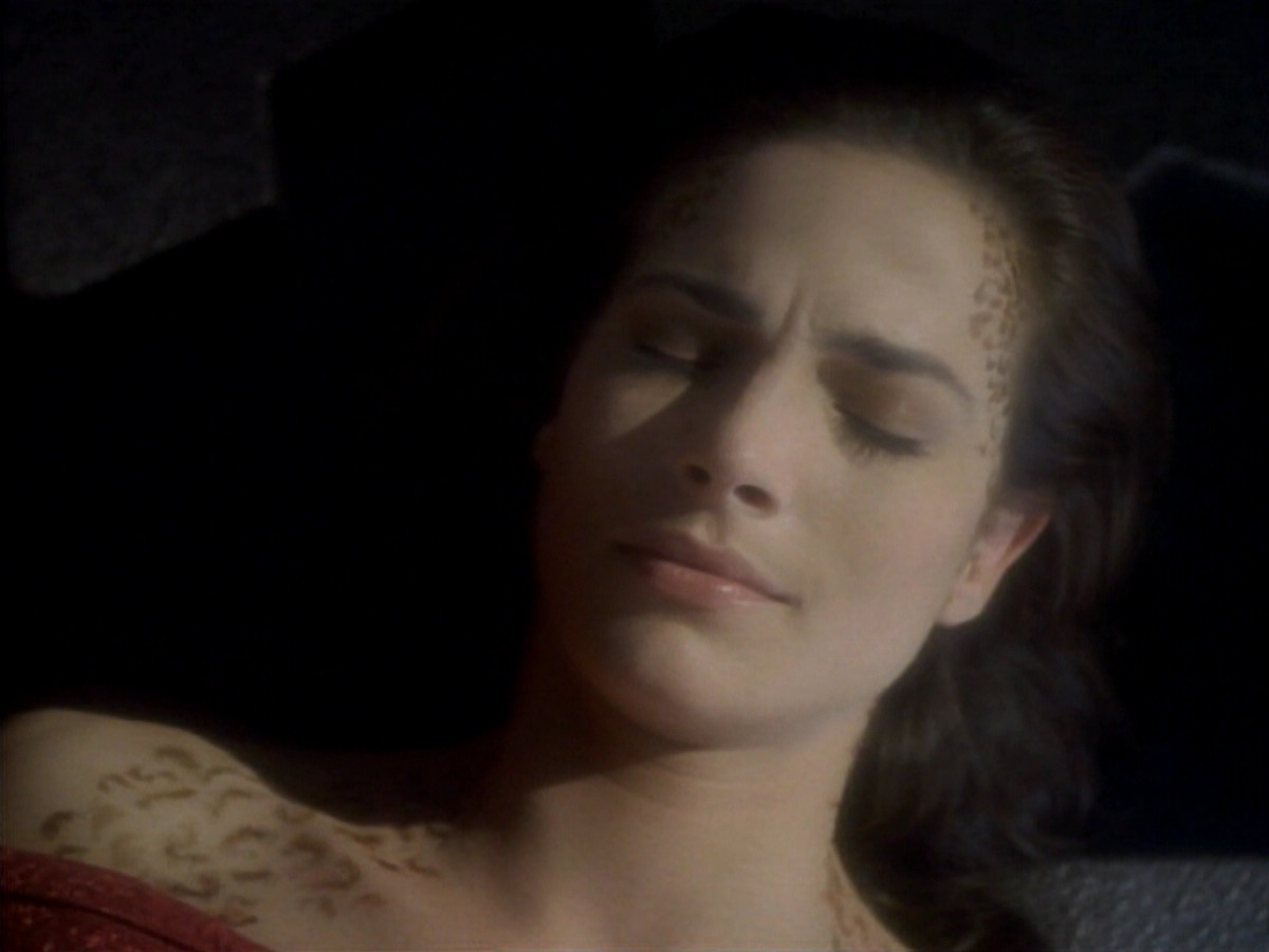 extant_StarTrekDS9_1x01-1x02-Emissary_3000.jpg