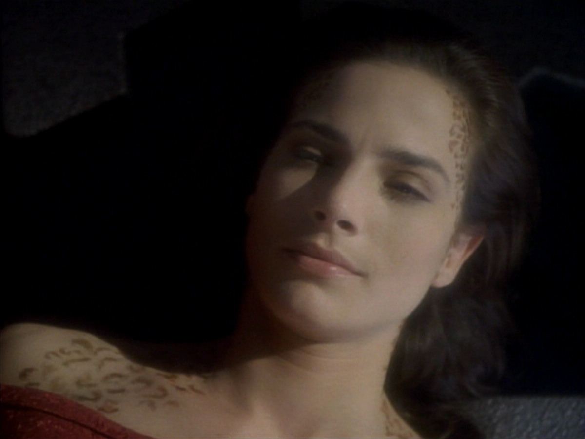 extant_StarTrekDS9_1x01-1x02-Emissary_3003.jpg