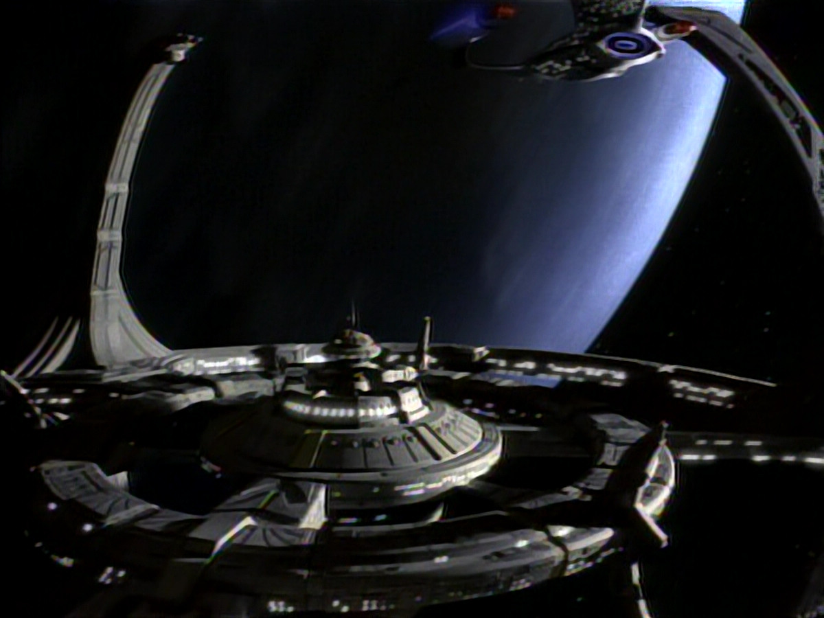 extant_StarTrekDS9_1x01-1x02-Emissary_3037.jpg