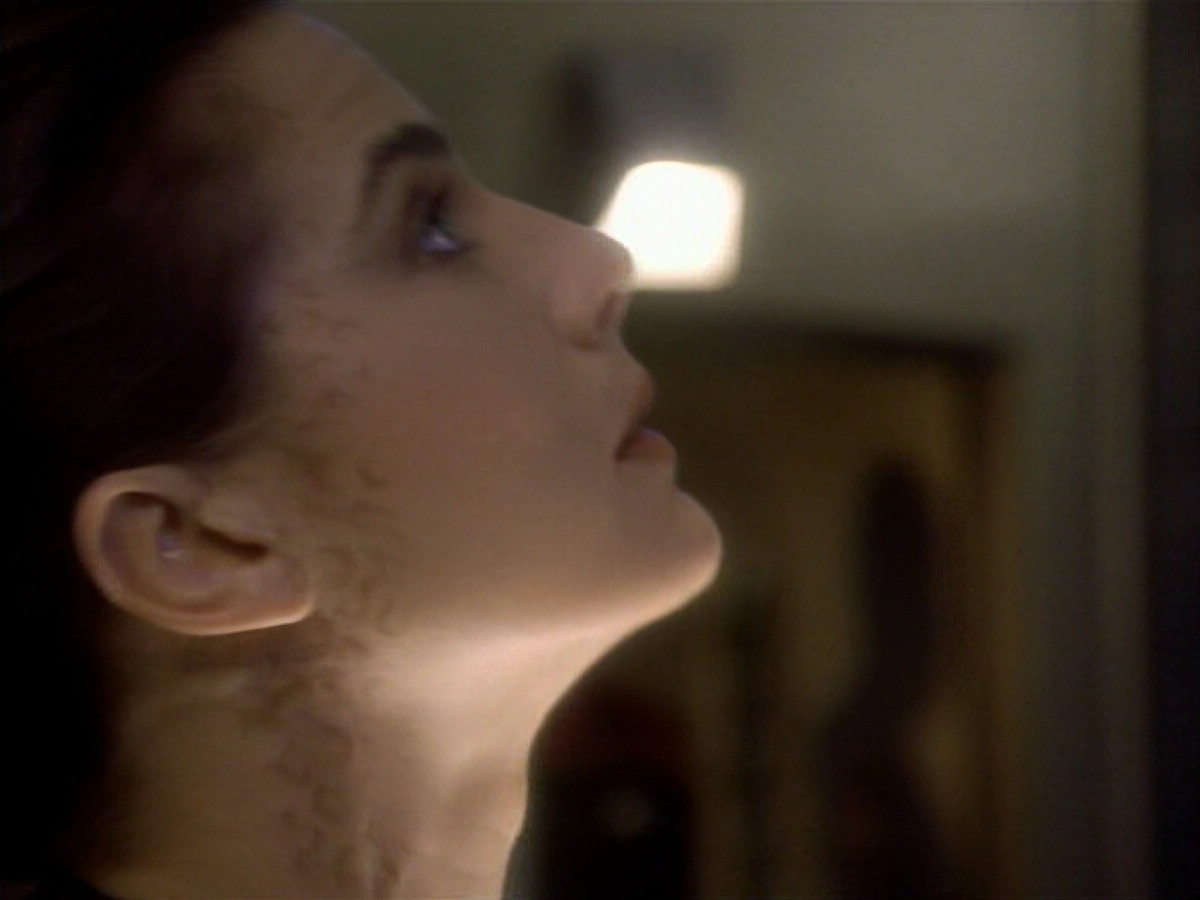 extant_StarTrekDS9_1x01-1x02-Emissary_3457.jpg