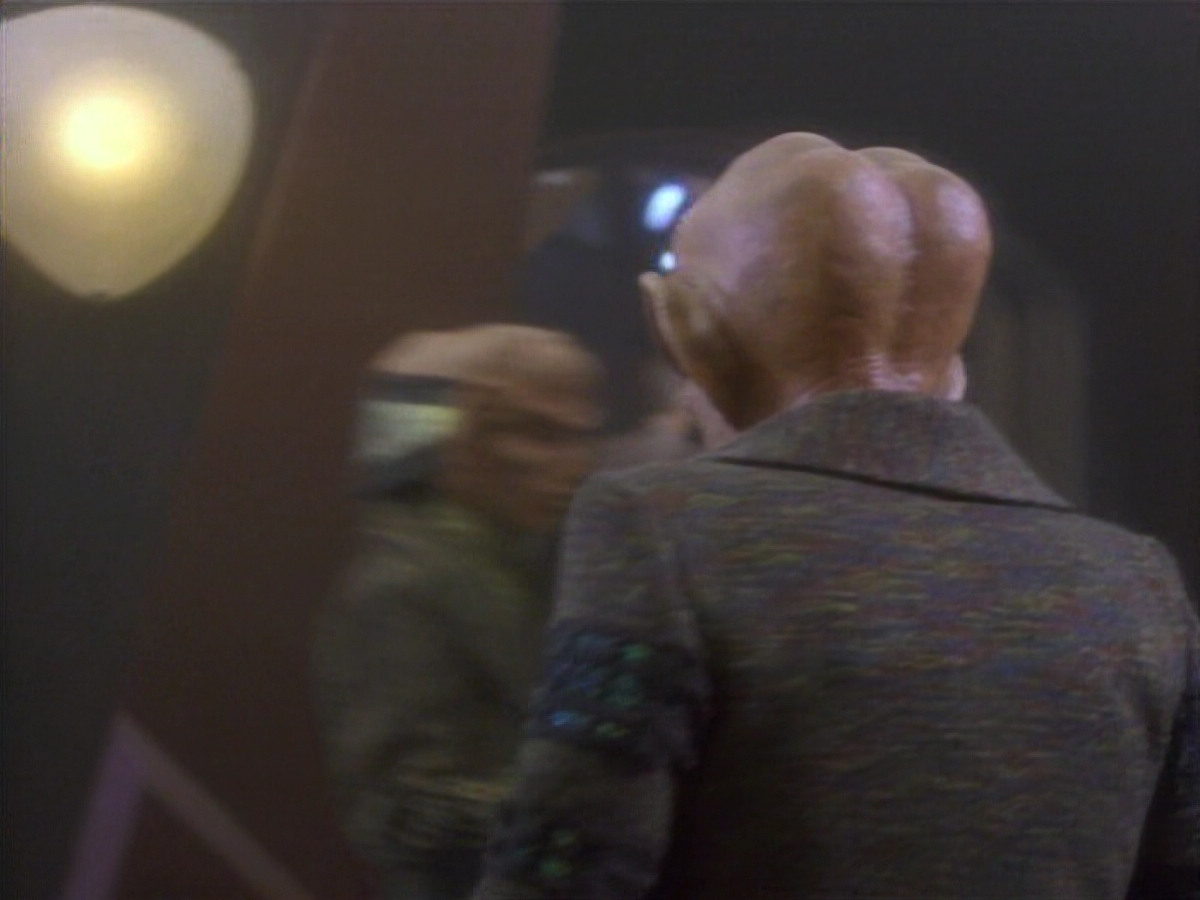 extant_StarTrekDS9_1x01-1x02-Emissary_3658.jpg