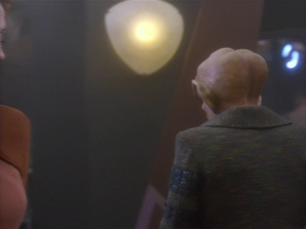 extant_StarTrekDS9_1x01-1x02-Emissary_3659.jpg