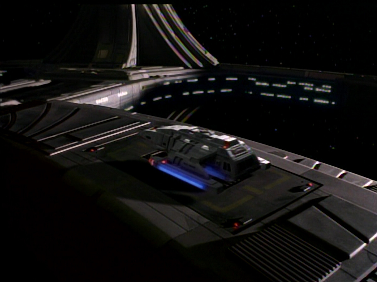 extant_StarTrekDS9_1x01-1x02-Emissary_3831.jpg