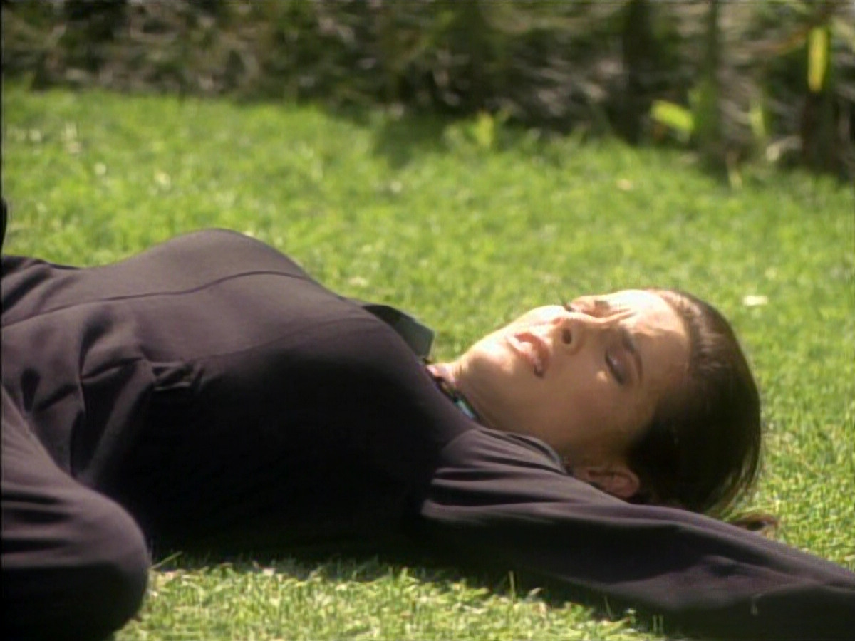extant_StarTrekDS9_1x01-1x02-Emissary_4323.jpg