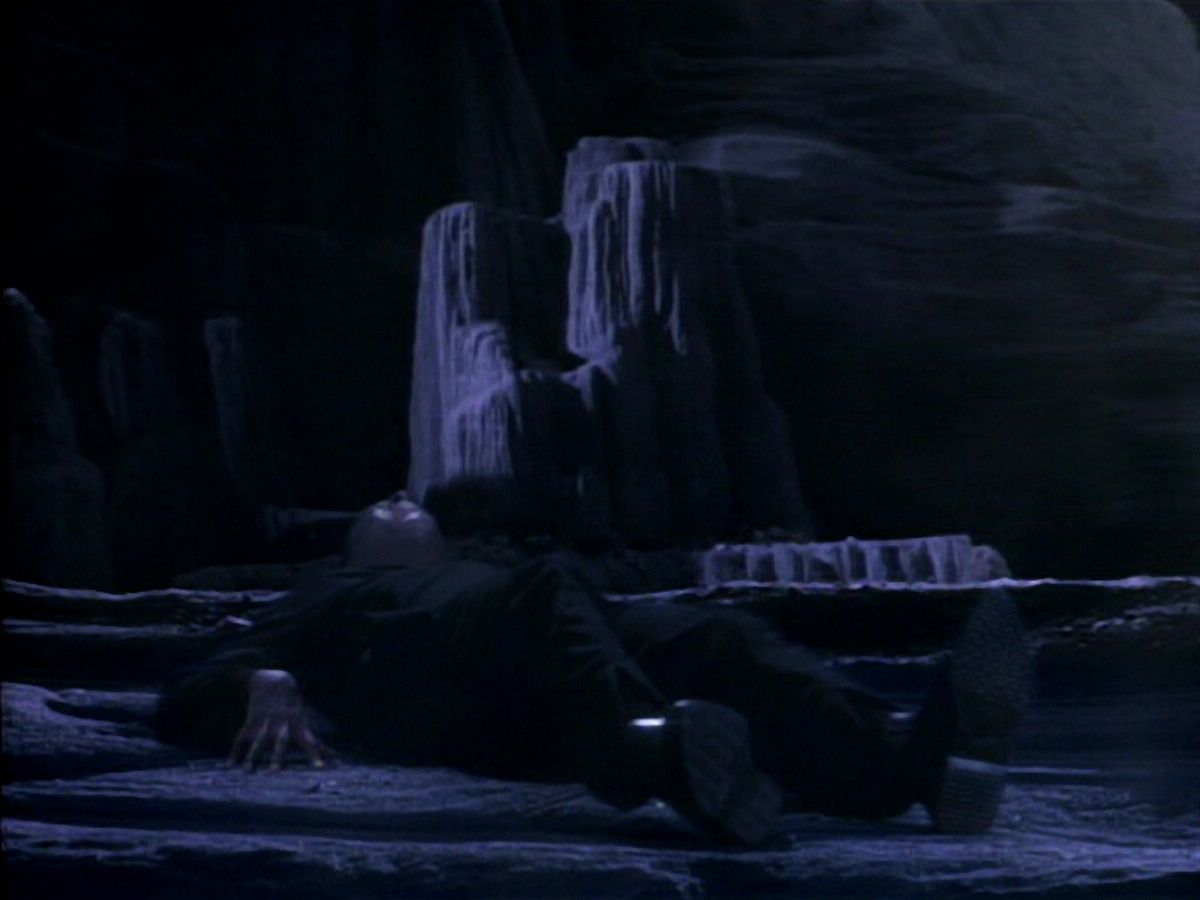 extant_StarTrekDS9_1x01-1x02-Emissary_4329.jpg