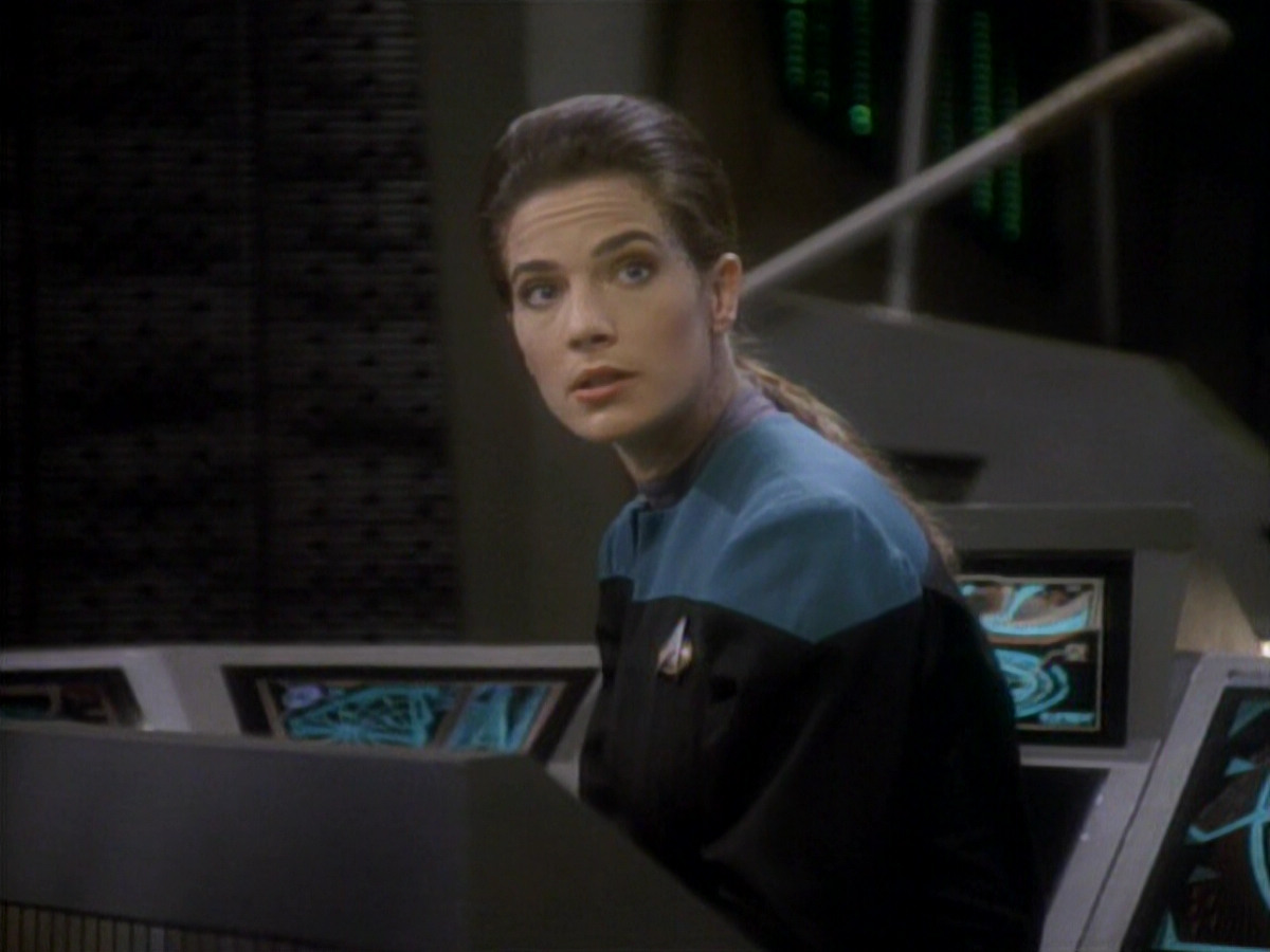 extant_StarTrekDS9_1x01-1x02-Emissary_4696.jpg