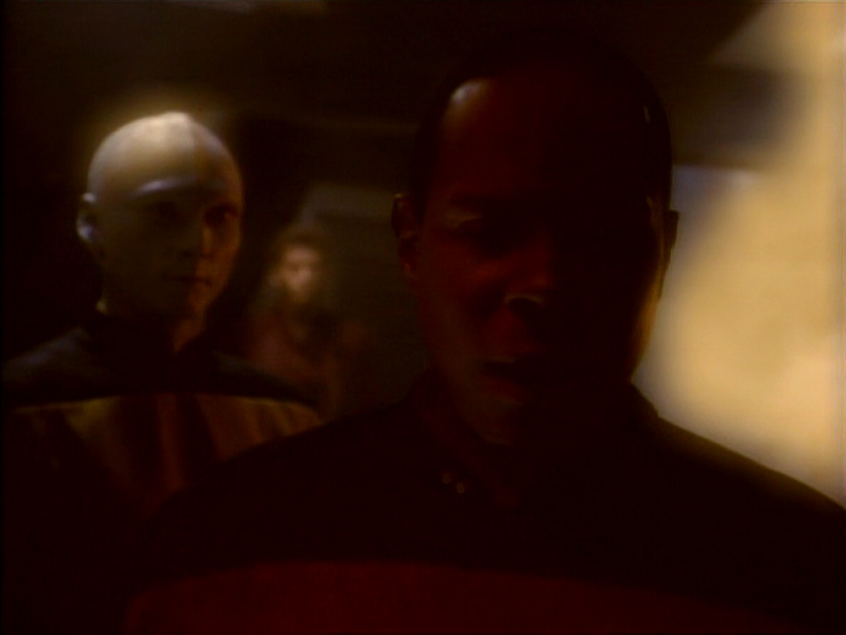 extant_StarTrekDS9_1x01-1x02-Emissary_5599.jpg