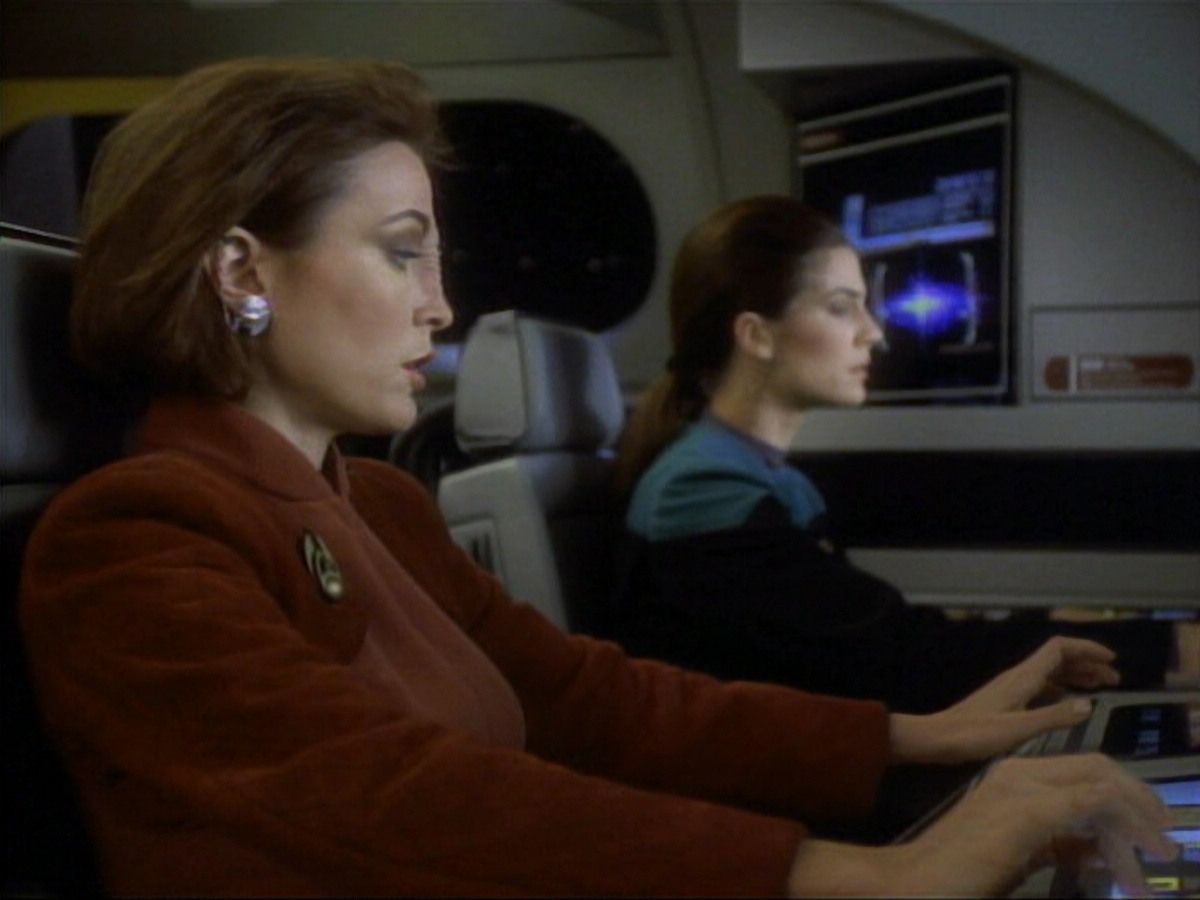 extant_StarTrekDS9_1x01-1x02-Emissary_5647.jpg
