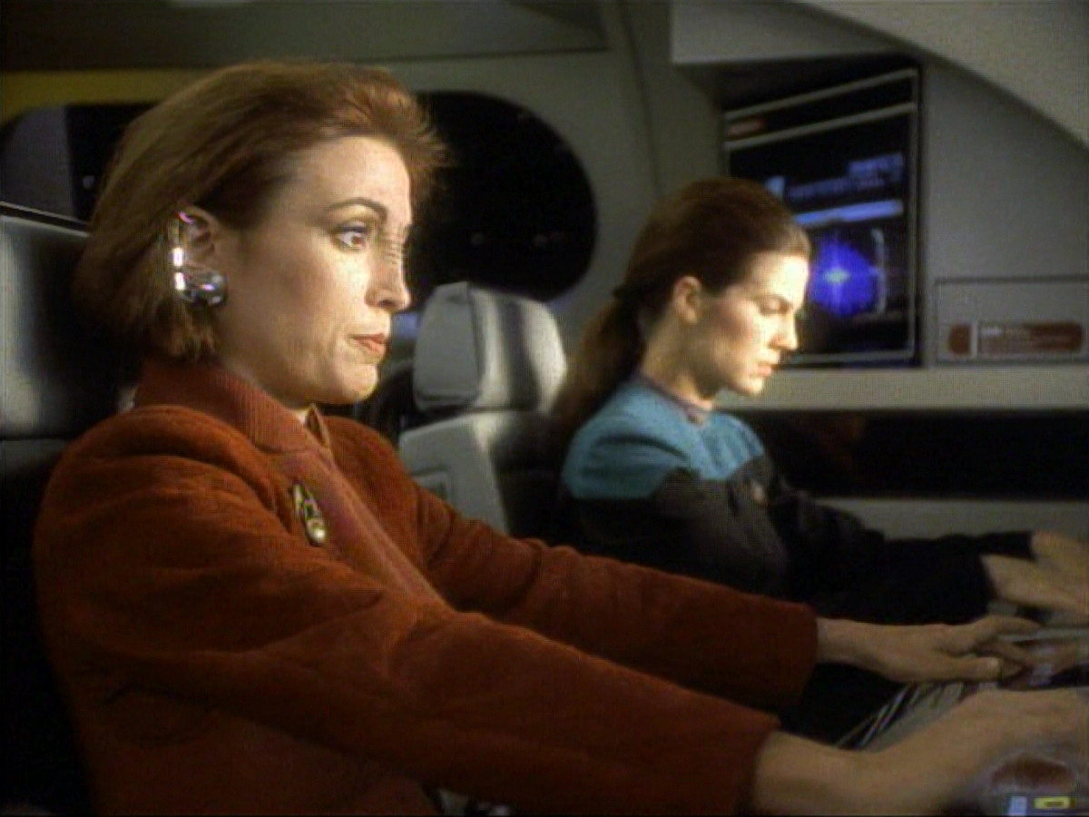 extant_StarTrekDS9_1x01-1x02-Emissary_5649.jpg