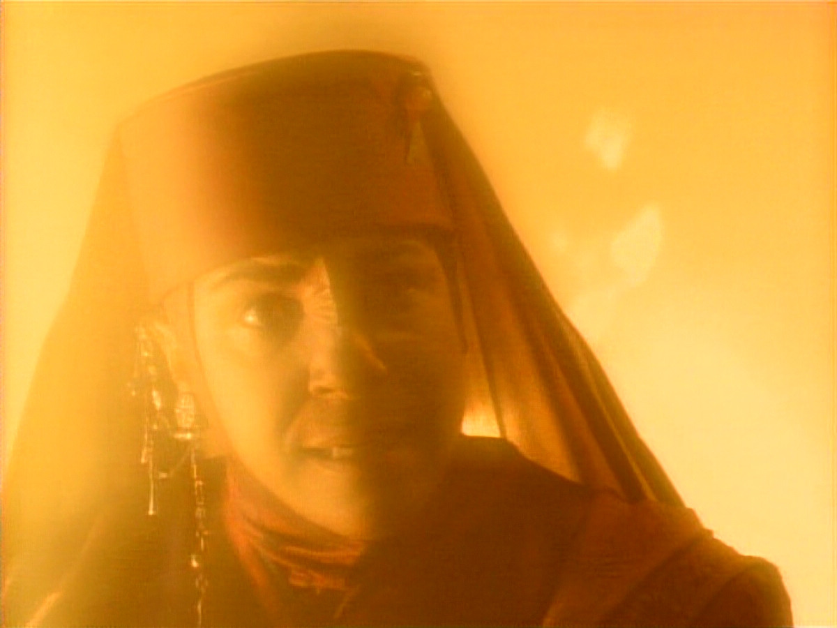 extant_StarTrekDS9_1x01-1x02-Emissary_6323.jpg