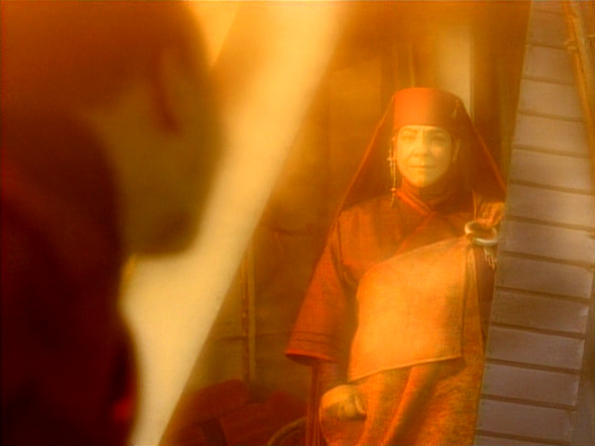 extant_StarTrekDS9_1x01-1x02-Emissary_6511.jpg