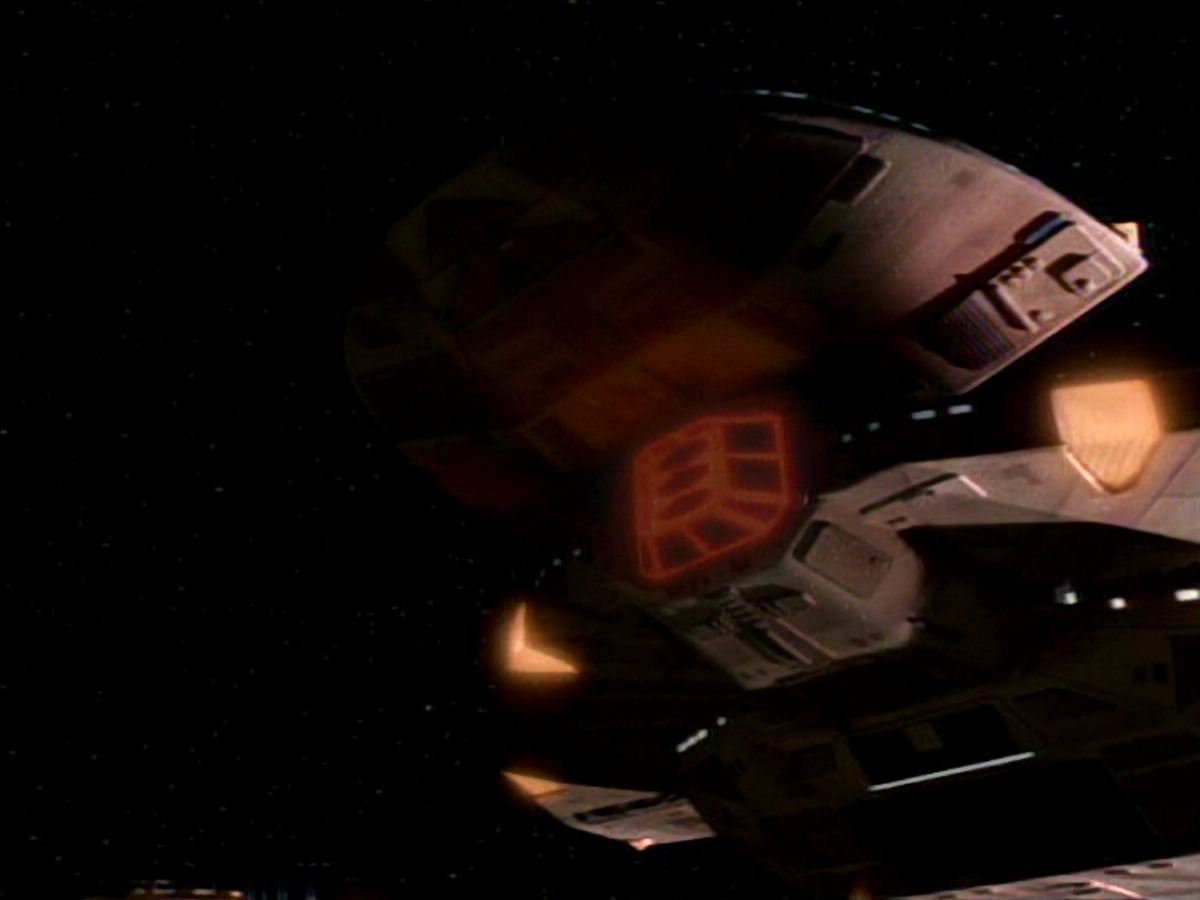extant_StarTrekDS9_1x01-1x02-Emissary_6801.jpg