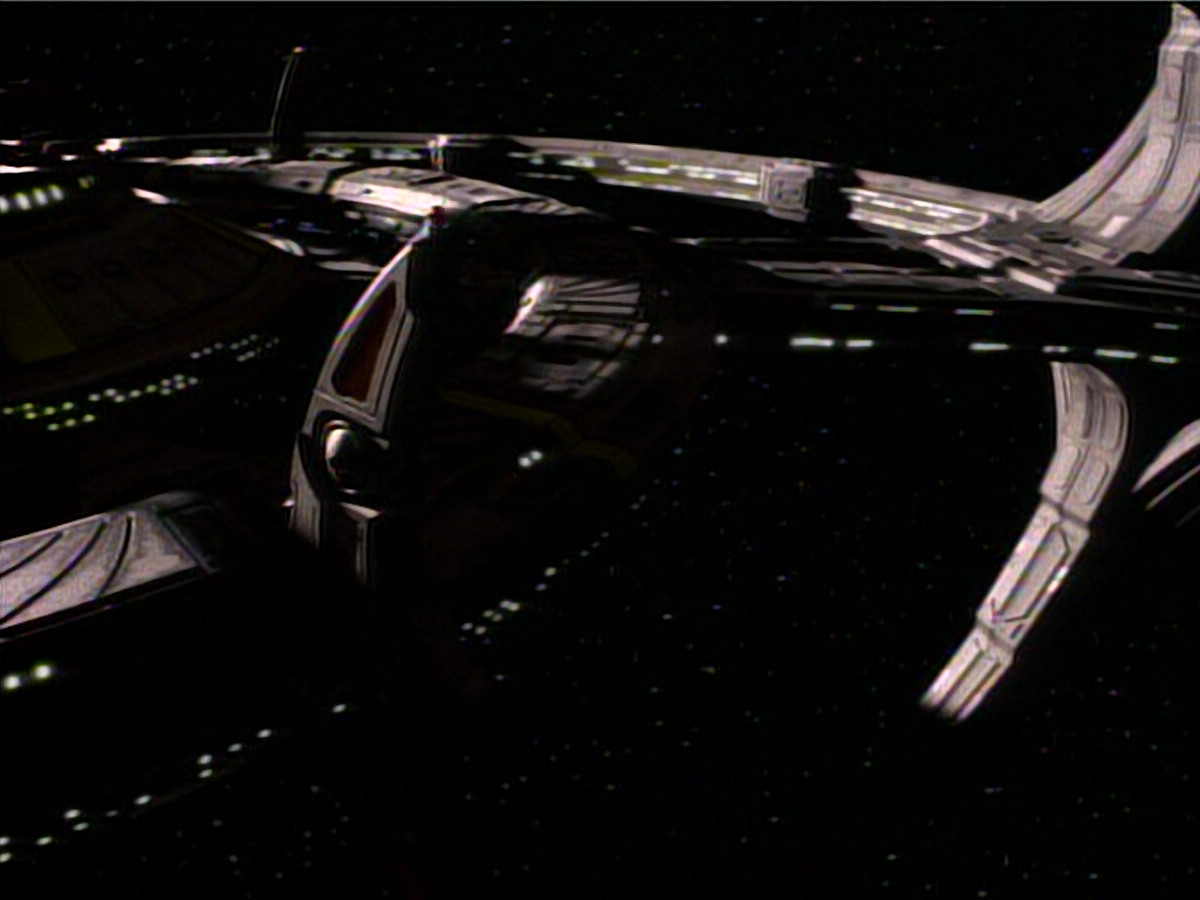 extant_StarTrekDS9_1x01-1x02-Emissary_6836.jpg
