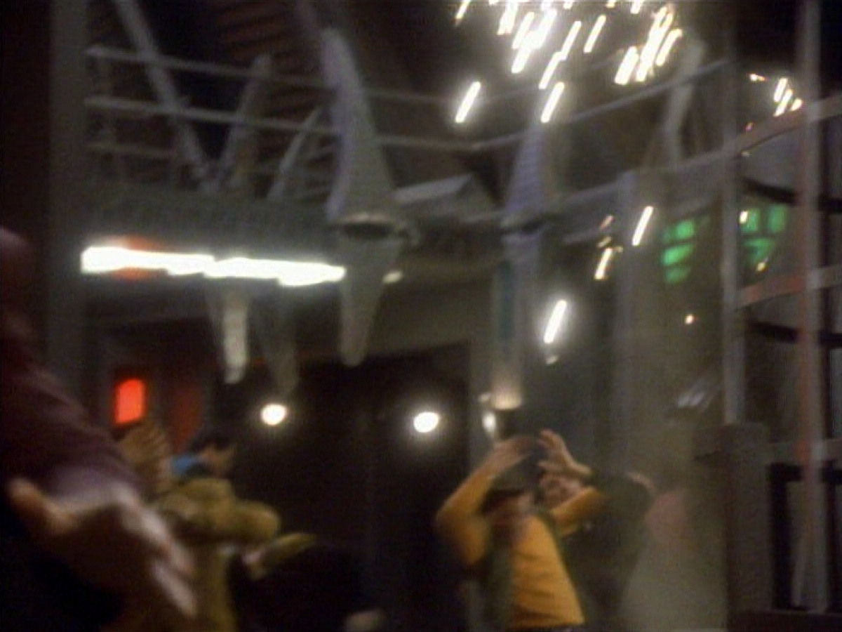 extant_StarTrekDS9_1x01-1x02-Emissary_6869.jpg