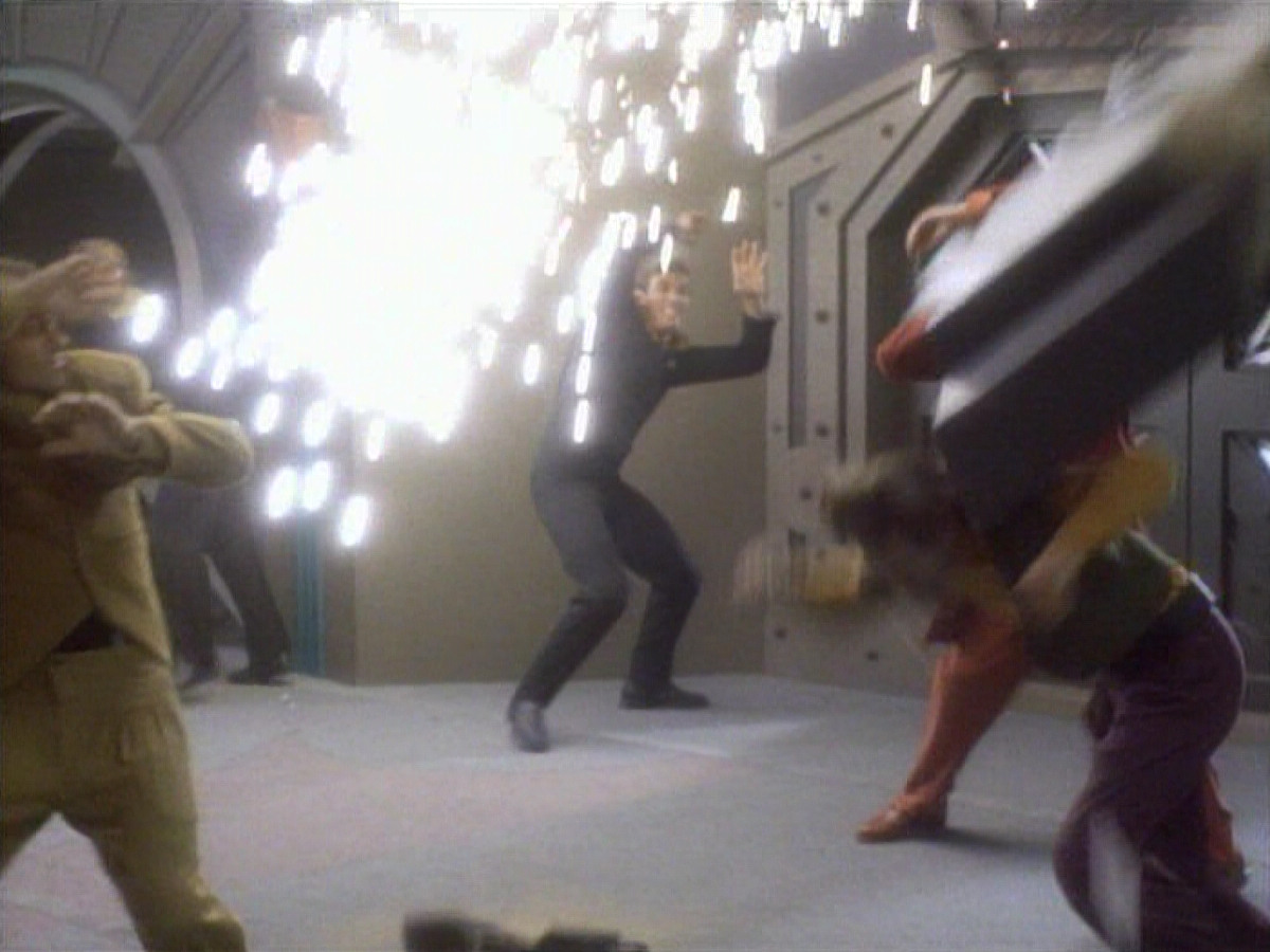 extant_StarTrekDS9_1x01-1x02-Emissary_6874.jpg