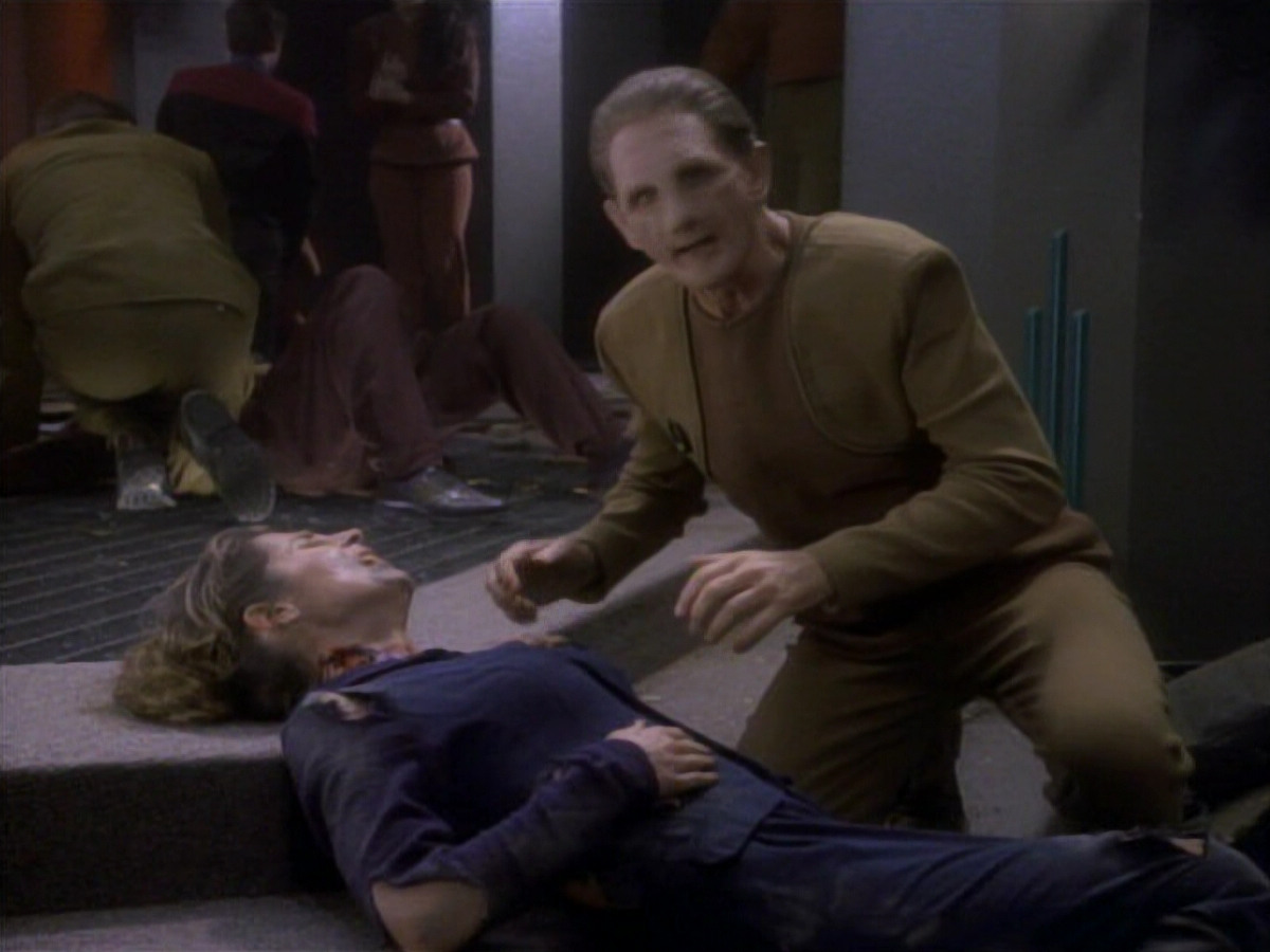 extant_StarTrekDS9_1x01-1x02-Emissary_6906.jpg