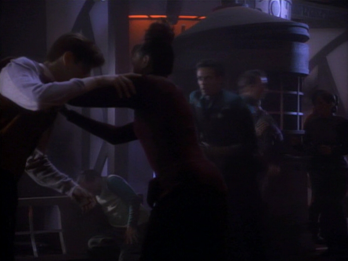 extant_StarTrekDS9_1x01-1x02-Emissary_6931.jpg