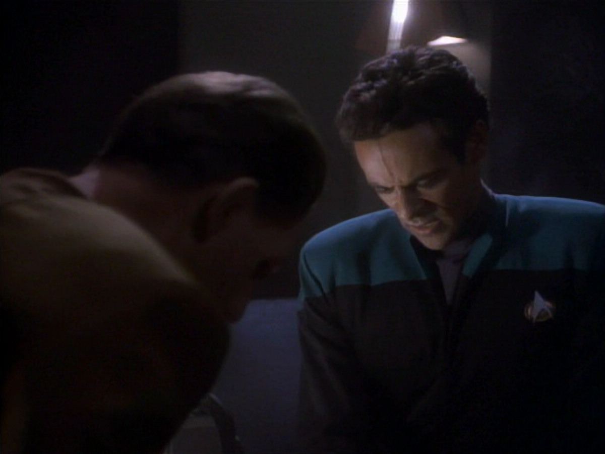 extant_StarTrekDS9_1x01-1x02-Emissary_6945.jpg
