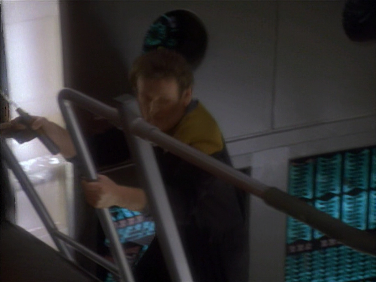 extant_StarTrekDS9_1x01-1x02-Emissary_6976.jpg