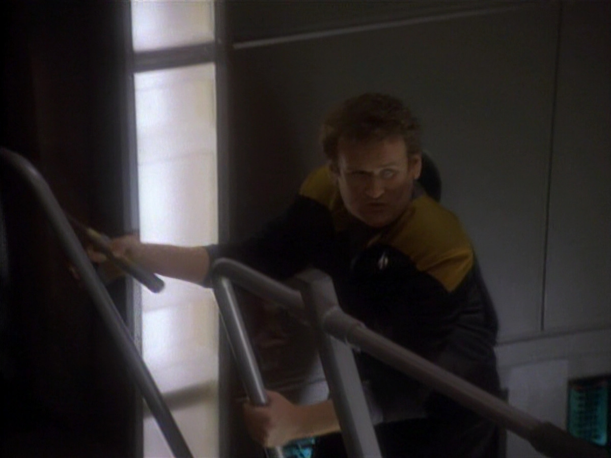 extant_StarTrekDS9_1x01-1x02-Emissary_6977.jpg